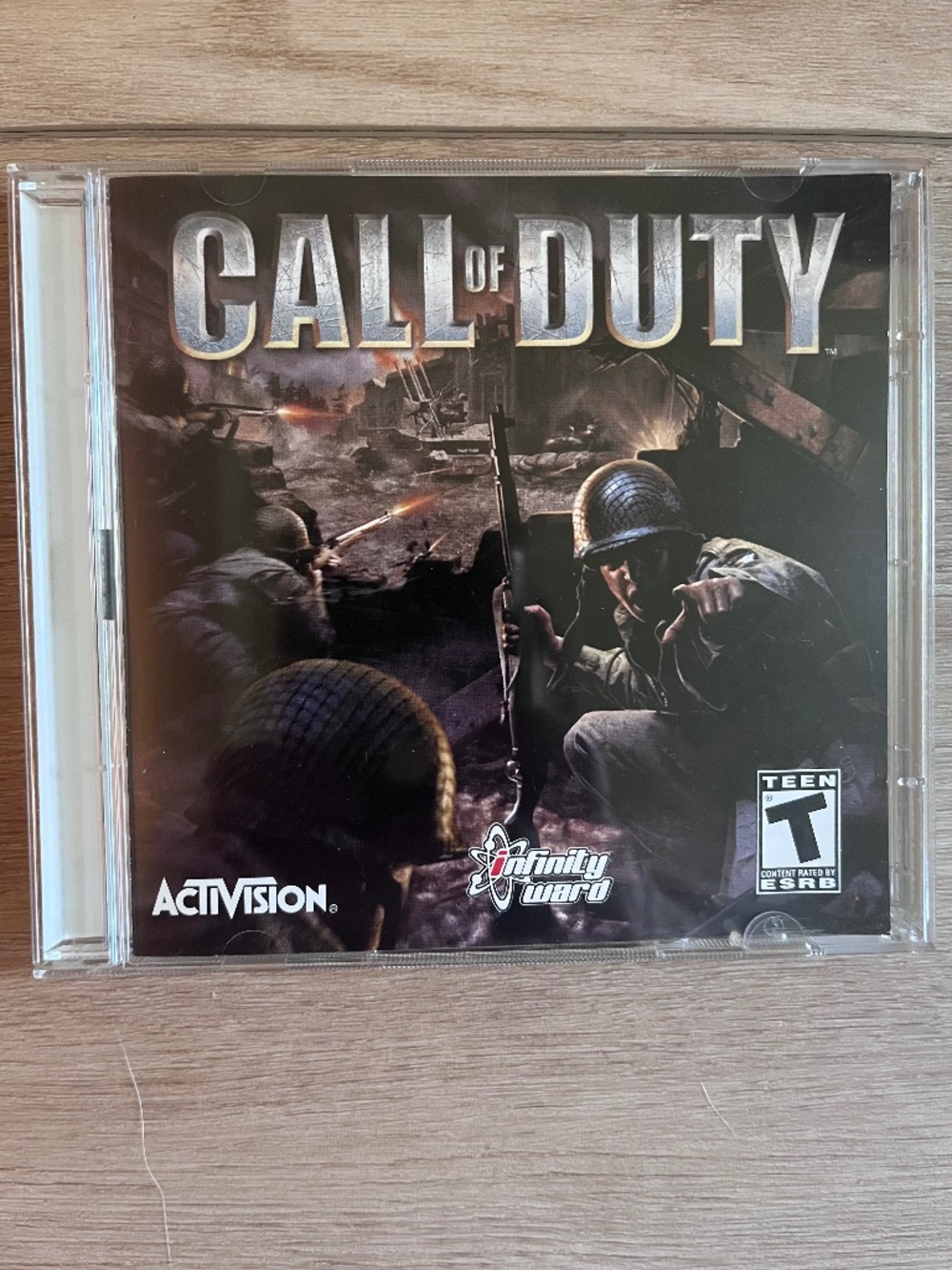 Original Call of Duty 1 PC CD-ROM 2003 Activision  Windows 98/2K/XP Key Included